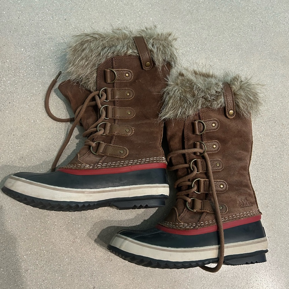 Sorel Joan of Artic 7 size Brown Winter Boots with Fur Lining
